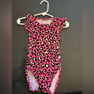 NWOT Authentic Posh Peanut onesie/bodysuit girls size 12-18 months